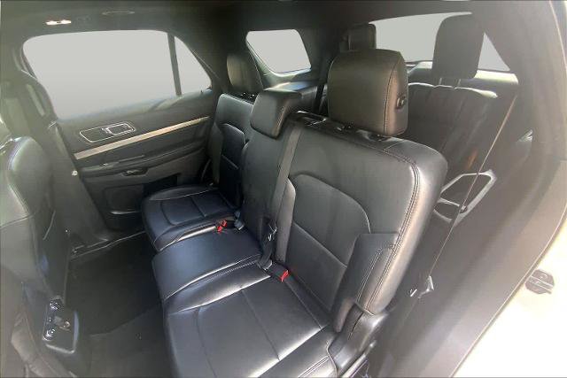 Certified 2019 Ford Explorer XLT w/ Equipment Group 202A AWD/4WD image 21