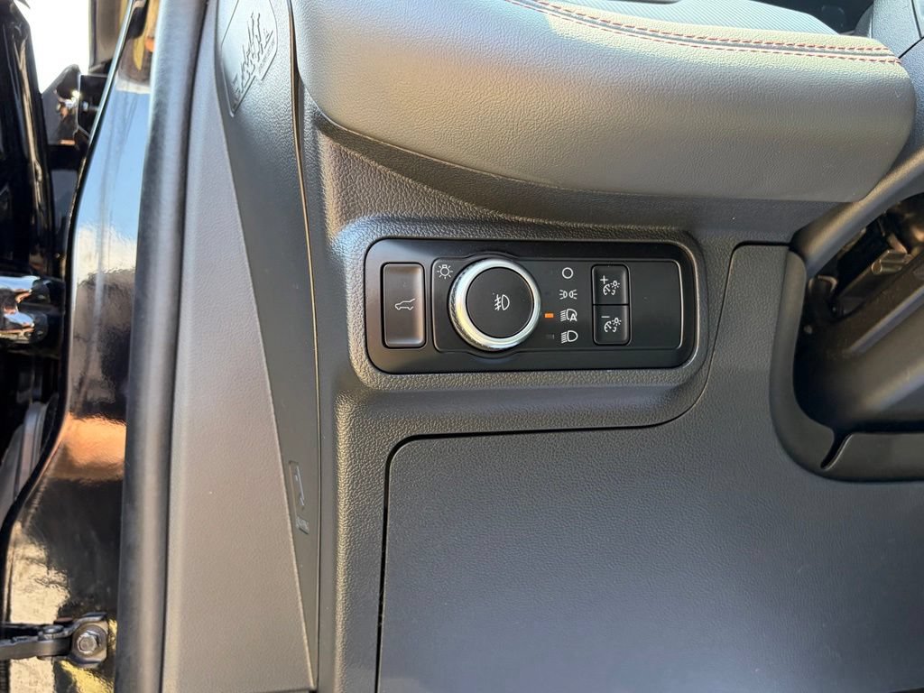 Certified 2025 Ford Explorer Active w/ Active Comfort Package AWD/4WD image 55
