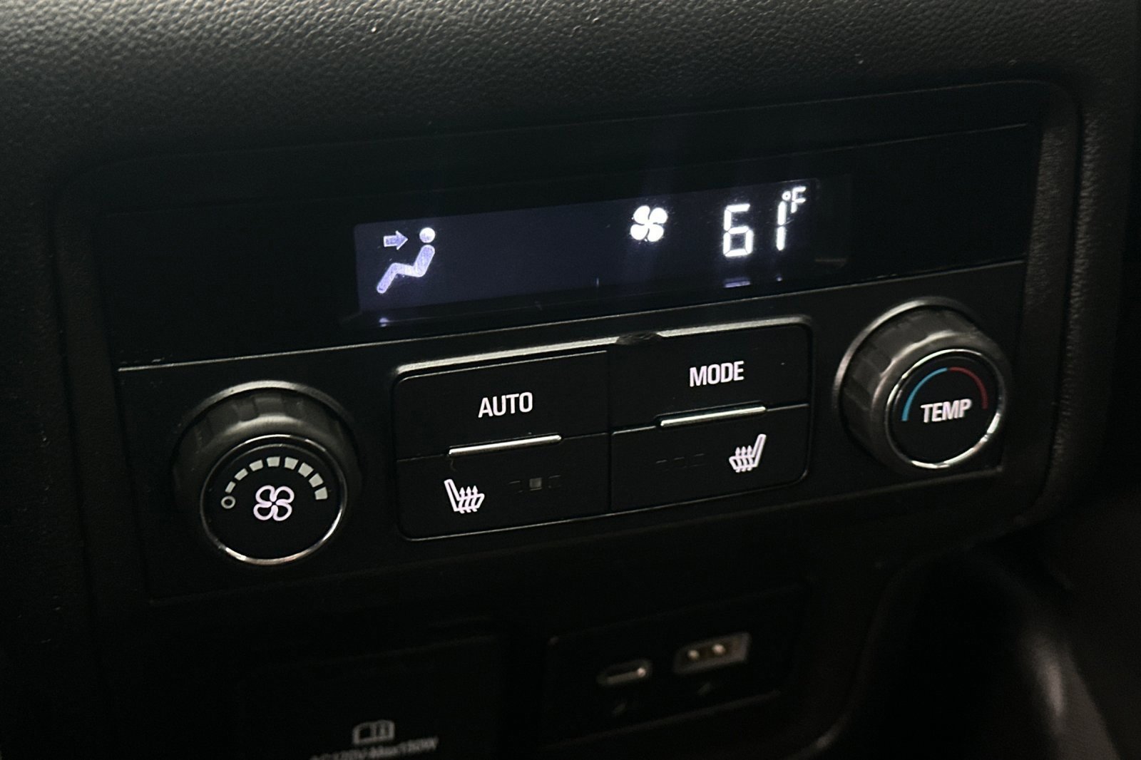 Used 2021 GMC Acadia Denali w/ Denali Technology Package image 13