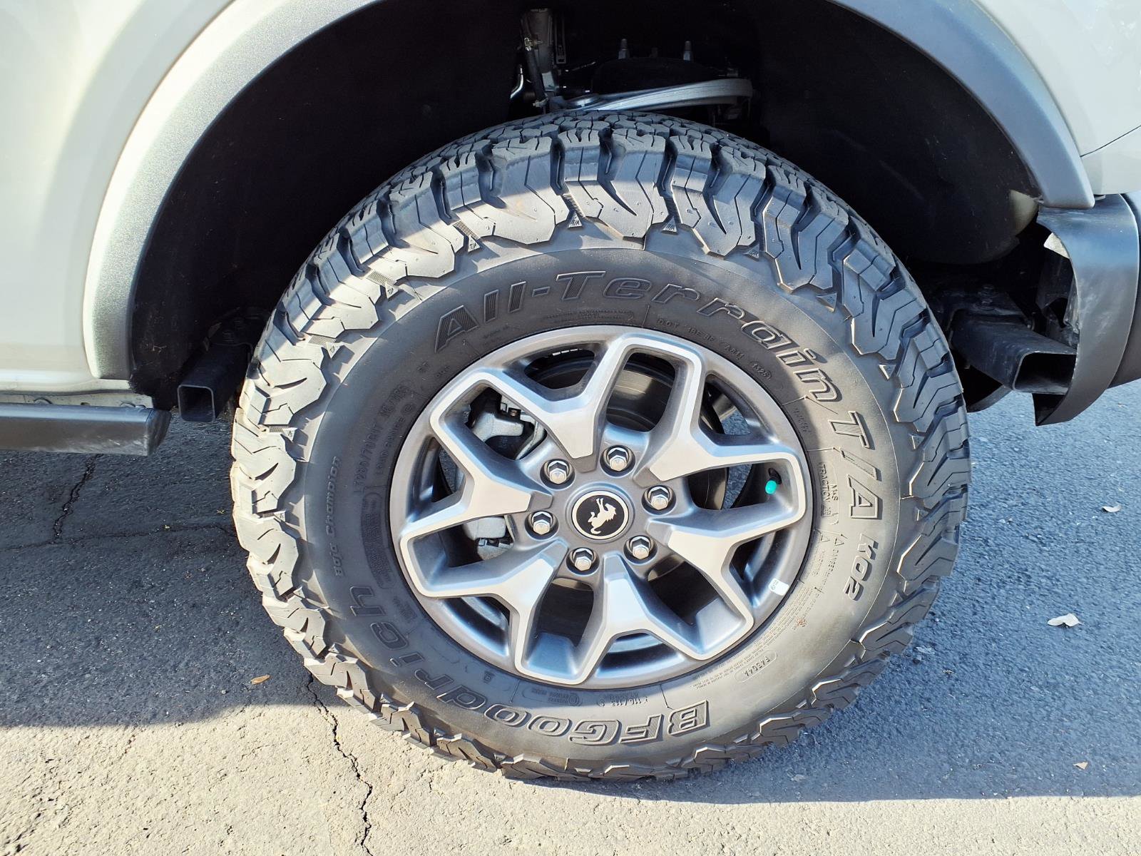 Certified 2025 Ford Bronco Badlands image 9