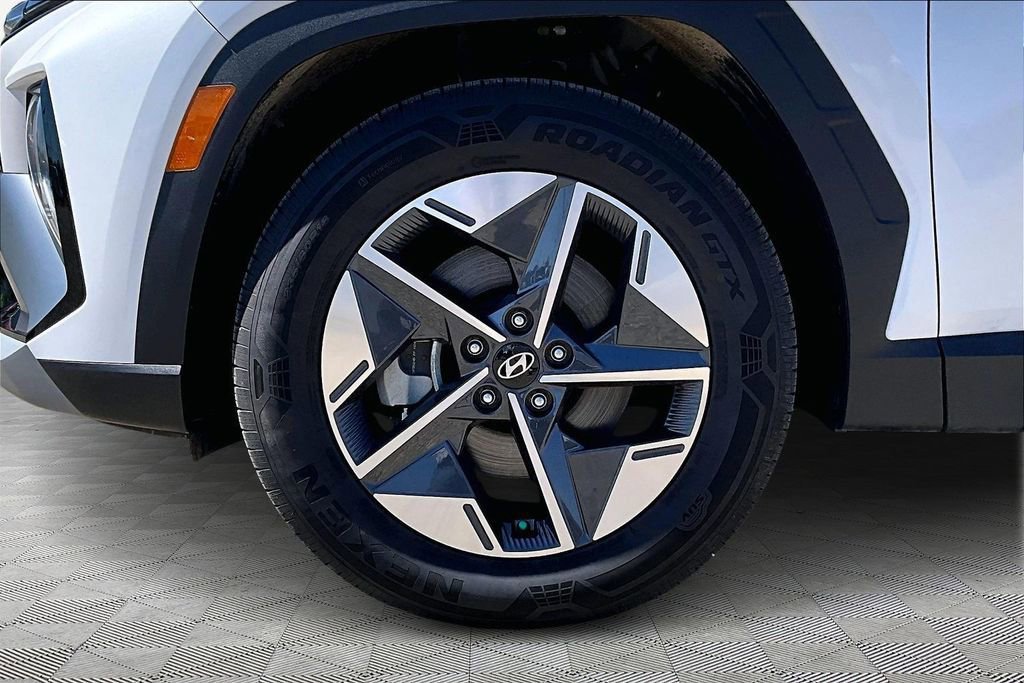 Used 2025 Hyundai Tucson SEL FWD image 11