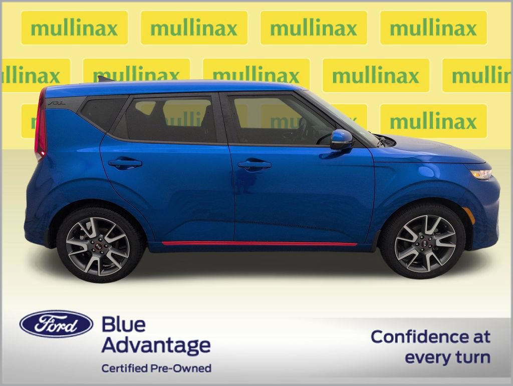 Used 2021 Kia Soul GT-Line FWD image 2
