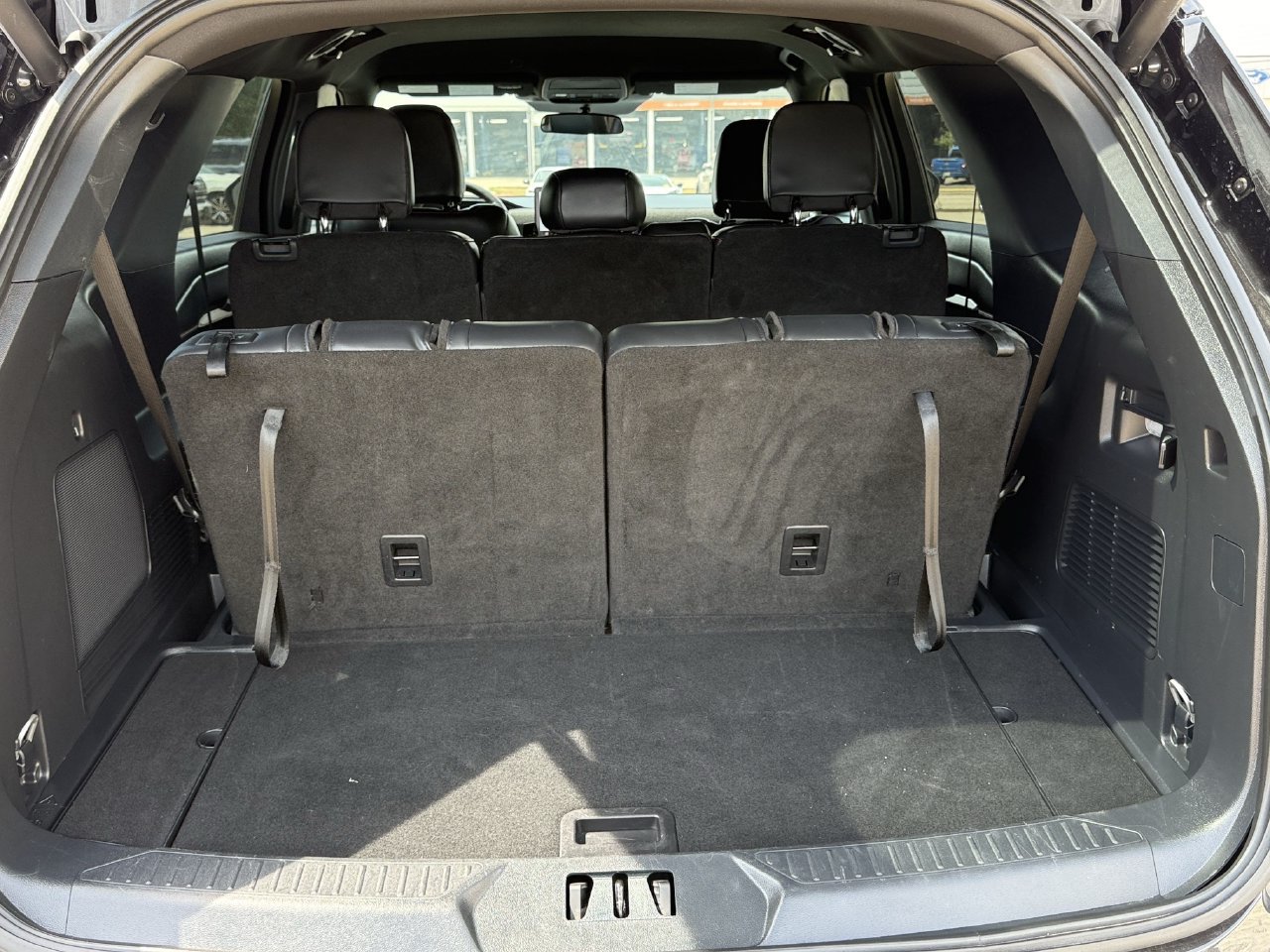 Certified 2025 Ford Explorer ST-Line RWD image 28
