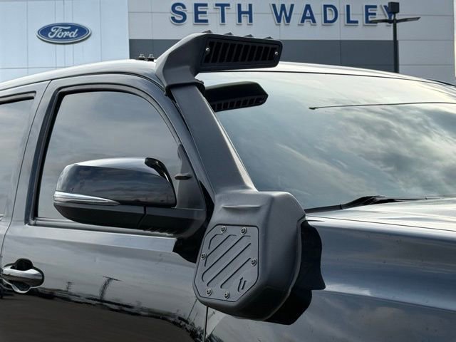 Used 2019 Toyota Tacoma TRD Pro AWD/4WD image 9