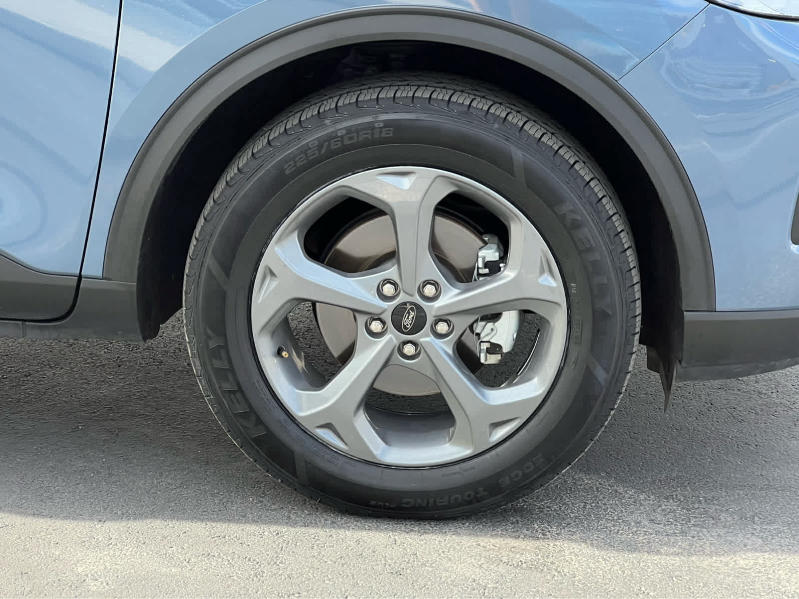 Certified 2025 Ford Escape ST-Line Select AWD/4WD image 17