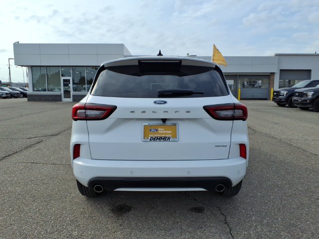 Certified 2023 Ford Escape ST-Line w/ Tech Pack #1 AWD/4WD image 6