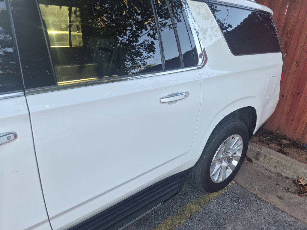 Used 2024 Chevrolet Suburban Premier RWD image 9