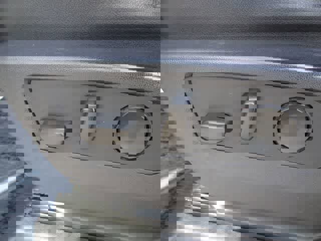 Used 2024 GMC Sierra 1500 SLT image 16