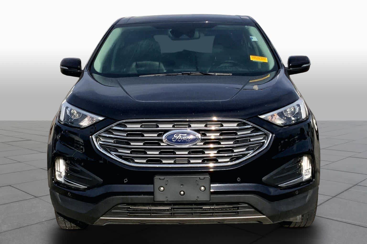 Certified 2022 Ford Edge Titanium AWD/4WD image 6