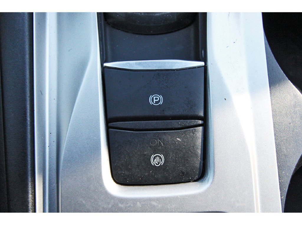 Certified 2020 Ford Explorer XLT RWD image 32