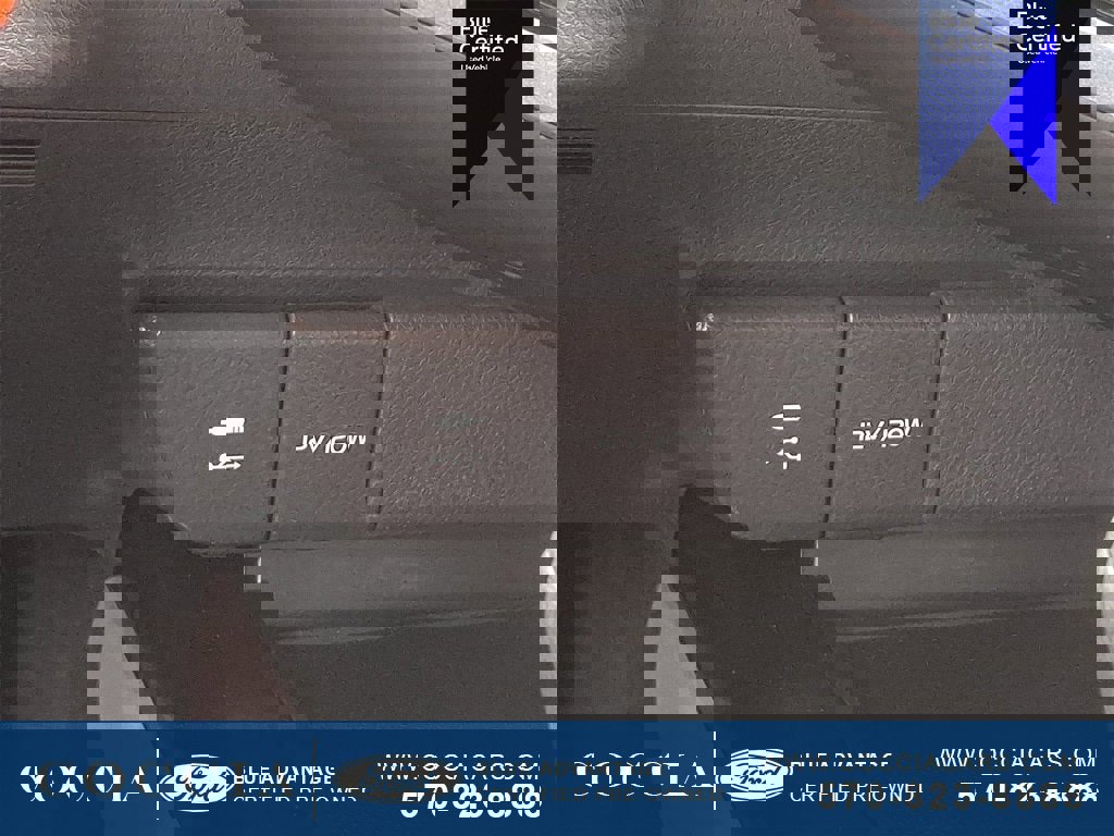 Used 2019 Toyota Camry LE image 24