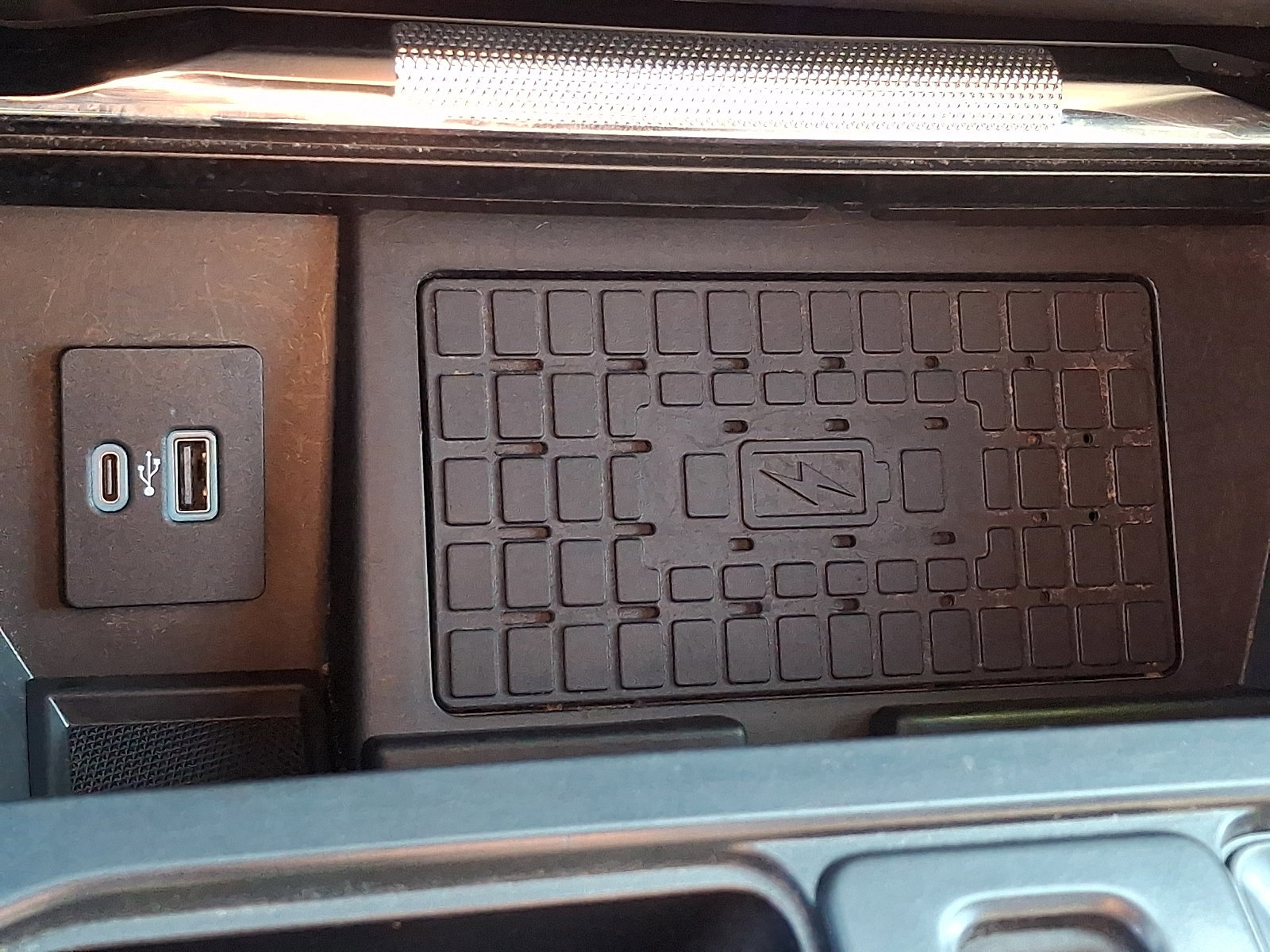 Certified 2023 Ford F150 Lariat w/ Equipment Group 502A High image 27