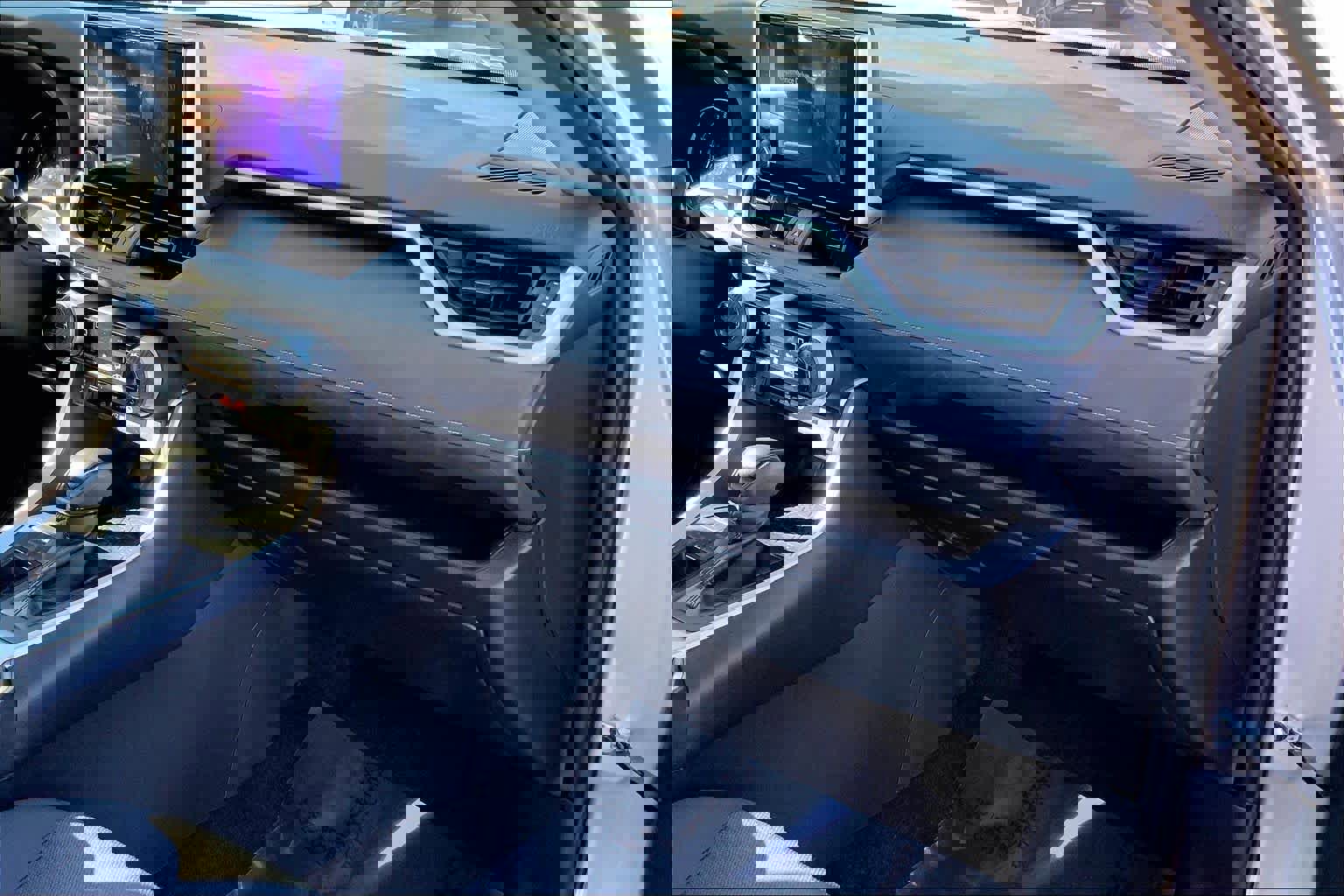 Used 2024 Toyota RAV4 XLE image 17