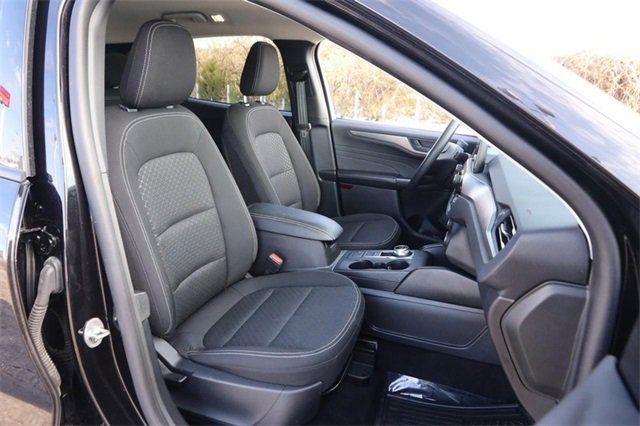 Certified 2025 Ford Escape Active image 28