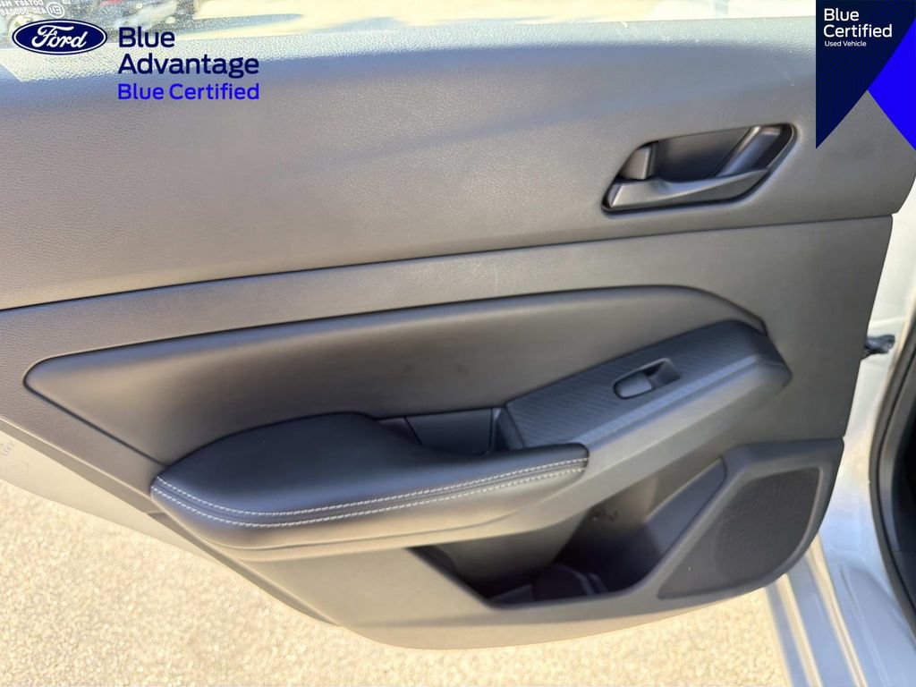 Used 2024 Nissan Altima 2.5 SV FWD image 11