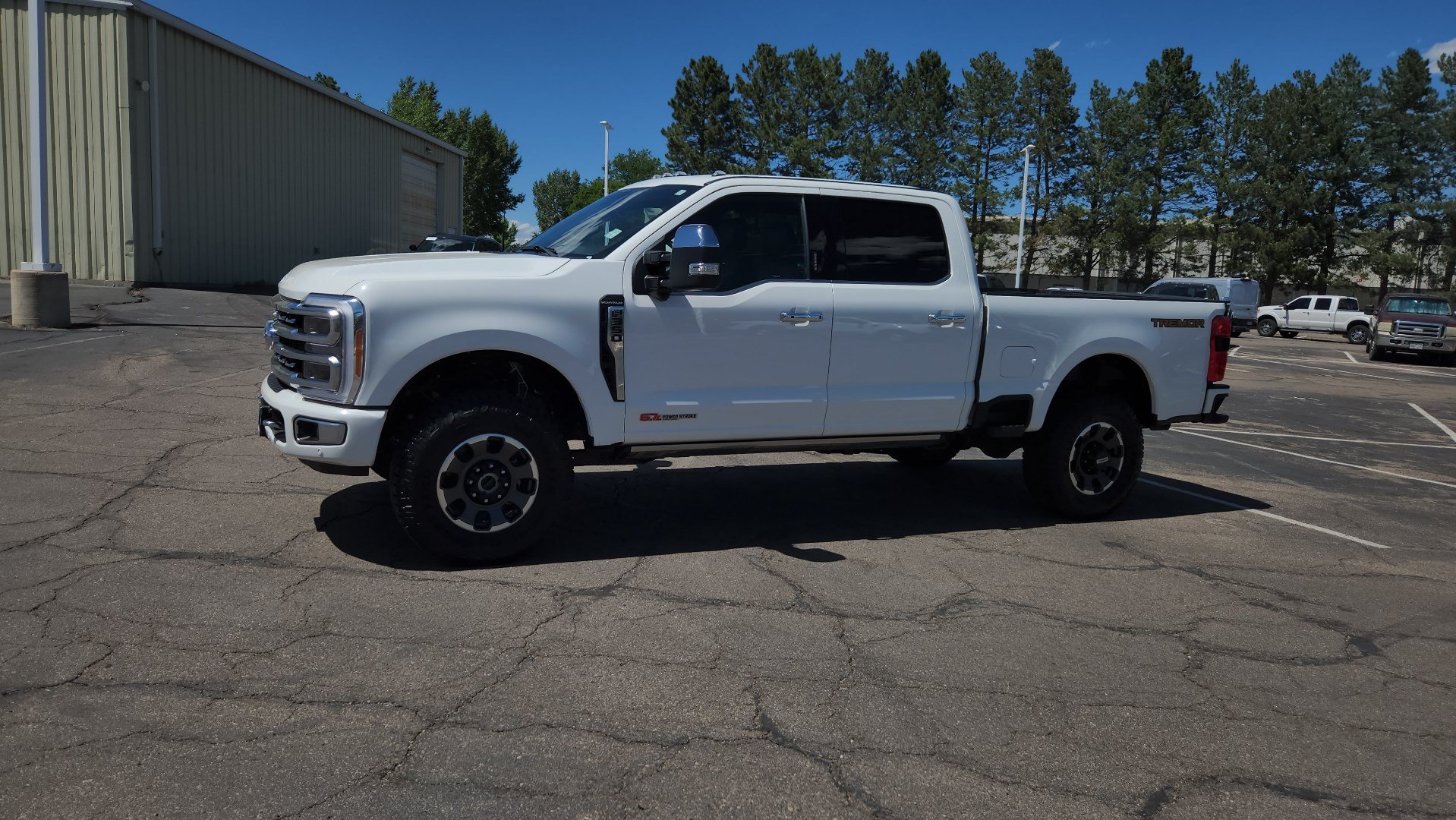 Certified 2023 Ford F350 Platinum w/ Tremor Off-Road Package AWD/4WD image 5