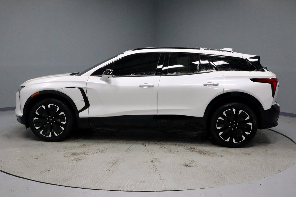 Used 2024 Chevrolet Blazer EV RS image 8