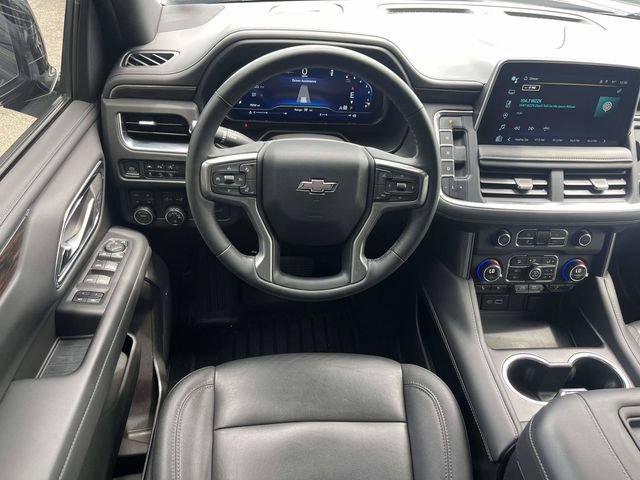 Used 2023 Chevrolet Tahoe Z71 w/ Luxury Package AWD/4WD image 18