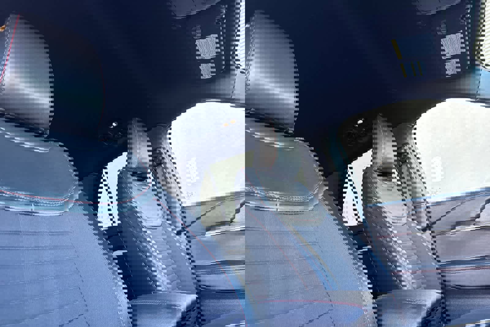 Certified 2025 Ford Explorer ST-Line w/ ST-Line Street Pack image 18