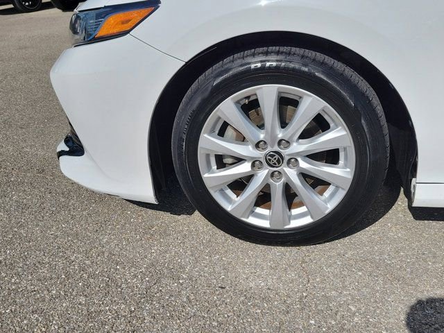 Used 2020 Toyota Camry LE FWD image 8
