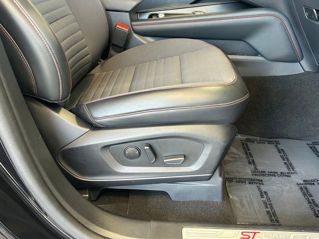 Certified 2025 Ford Explorer ST-Line image 23