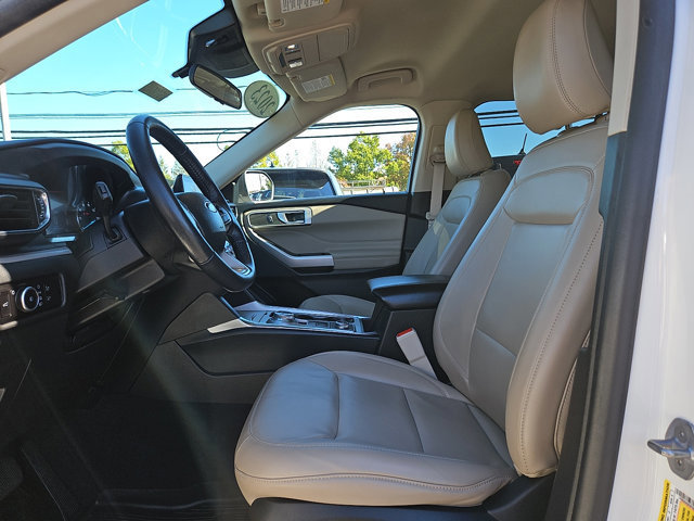 Certified 2023 Ford Explorer XLT w/ Equipment Group 202A image 20