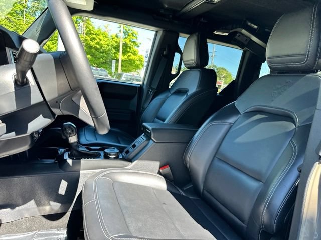 Certified 2025 Ford Bronco Outer Banks w/ Sasquatch Package AWD/4WD image 28