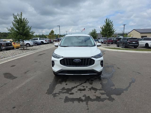 Certified 2023 Ford Escape Platinum AWD/4WD image 2