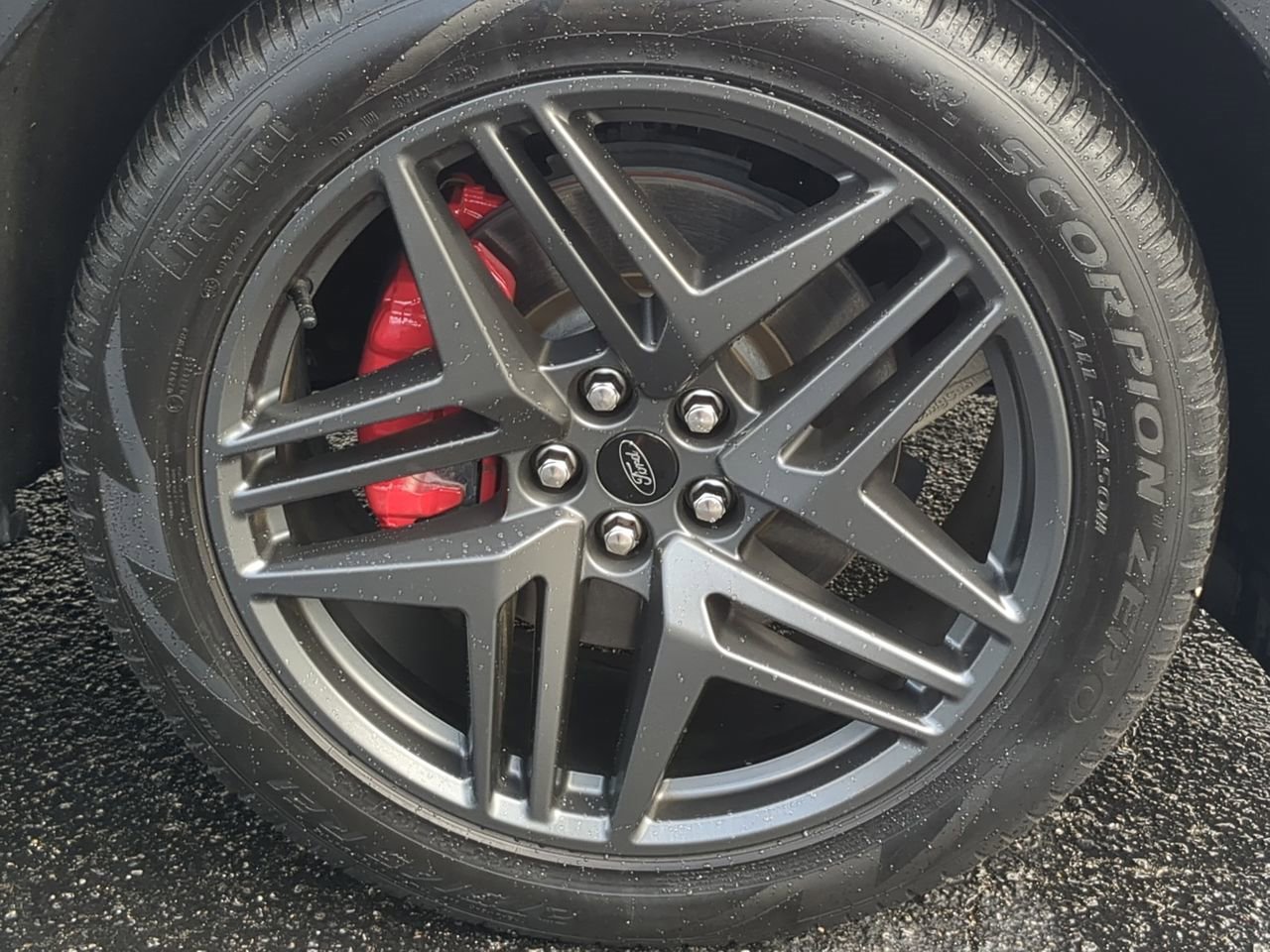 Certified 2025 Ford Explorer ST image 11