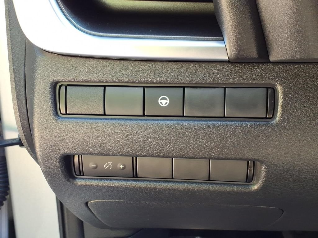 Used 2023 Nissan Rogue SV AWD/4WD image 19