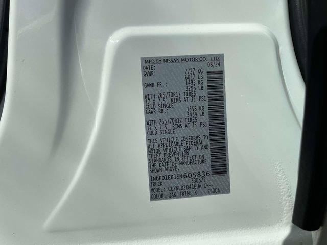 Used 2025 Nissan Frontier PRO-4X w/ Pro Convenience Package image 32