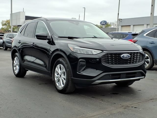 Certified 2024 Ford Escape Active AWD/4WD image 3