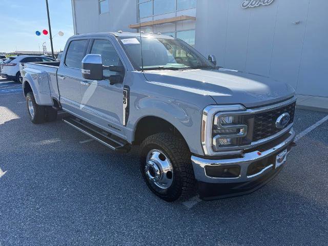 Certified 2025 Ford F350 Lariat w/ Chrome Package AWD/4WD image 2