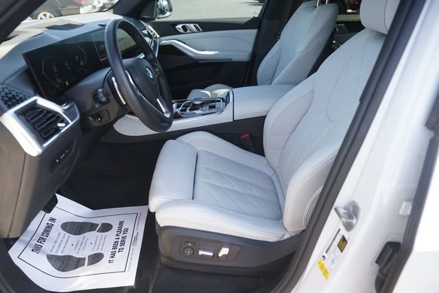 Used 2024 BMW X5 sDrive40i w/ Premium Package RWD image 9