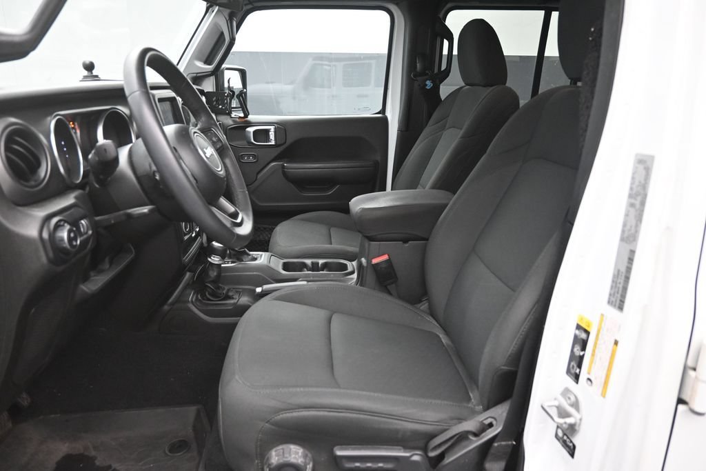 Used 2023 Jeep Gladiator Sport AWD/4WD image 19