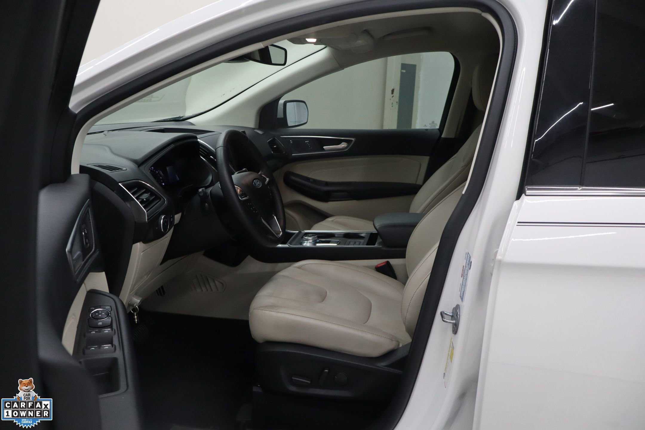 Certified 2022 Ford Edge Titanium AWD/4WD image 32