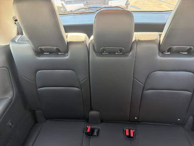 Used 2024 Nissan Pathfinder SL FWD image 29