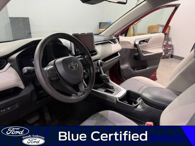 Used 2024 Toyota RAV4 XLE FWD image 9
