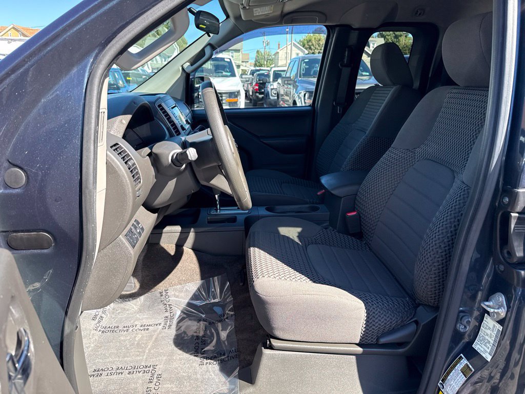 Used 2017 Nissan Frontier SV AWD/4WD image 14
