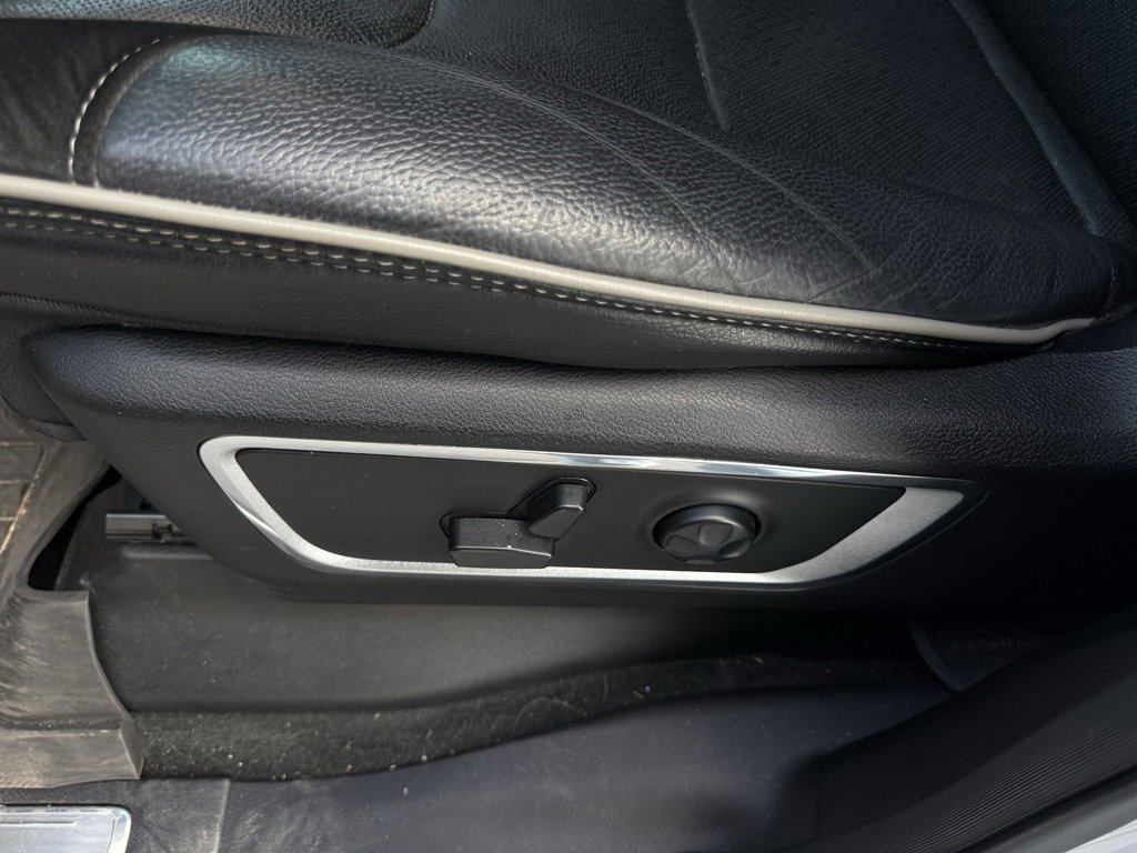 Used 2021 RAM 1500 Laramie w/ Sport Appearance Package image 11