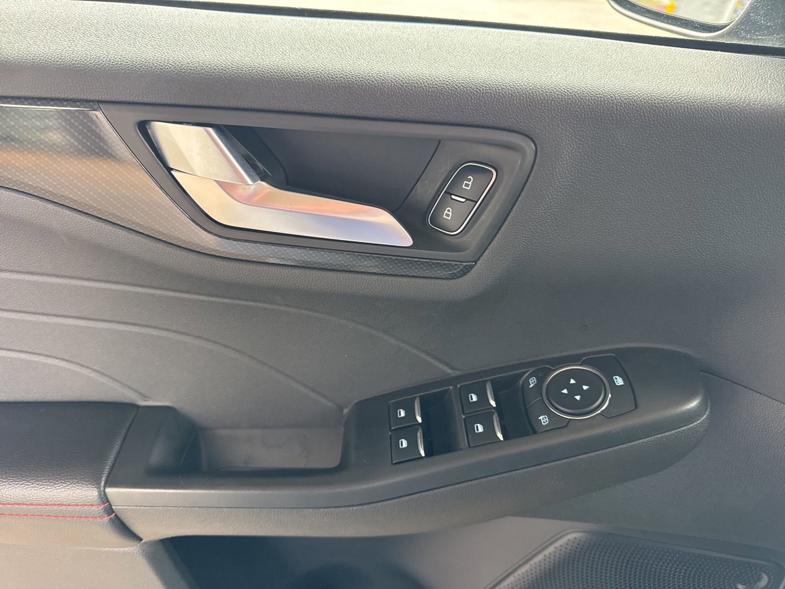 Certified 2024 Ford Escape ST-Line w/ Tech Pack #1 image 26