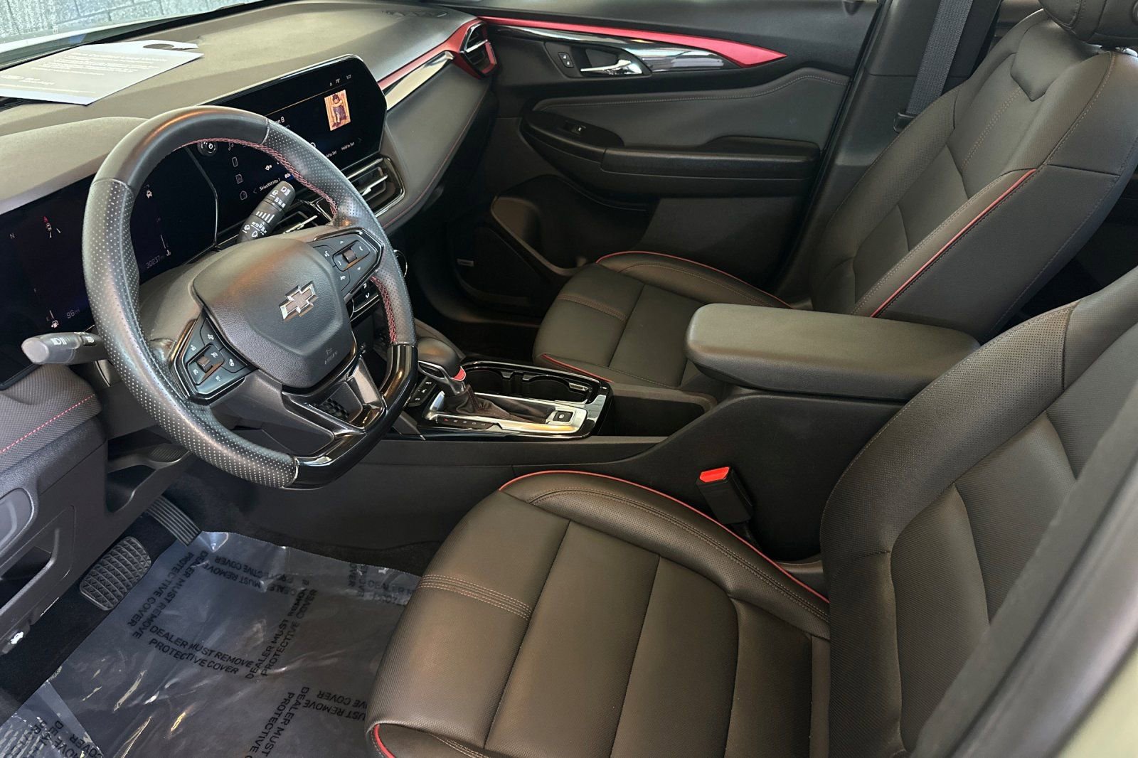 Used 2024 Chevrolet TrailBlazer RS w/ Convenience Package FWD image 9