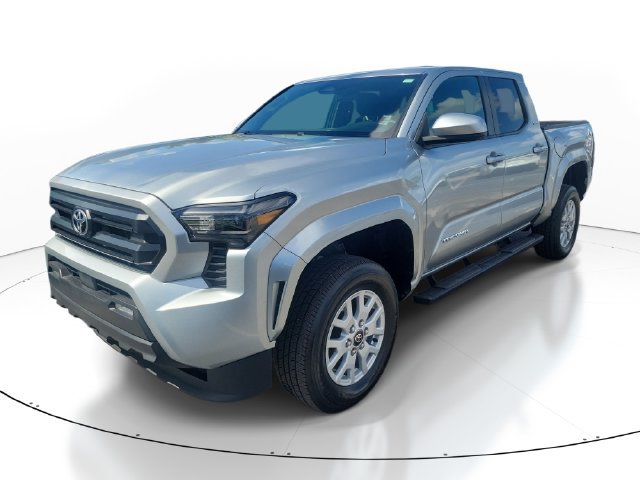 Used 2024 Toyota Tacoma SR5 AWD/4WD image 4