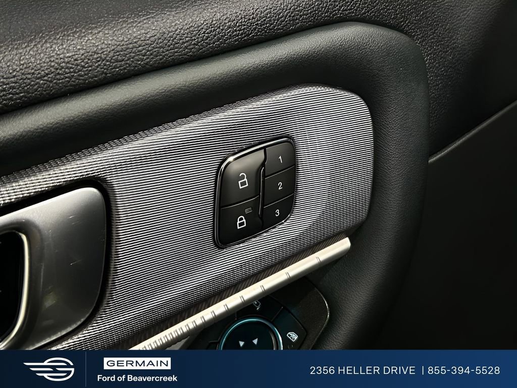 Certified 2025 Ford Explorer ST image 17