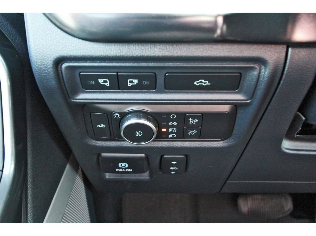 Certified 2022 Ford F150 Lariat w/ Equipment Group 502A High image 17