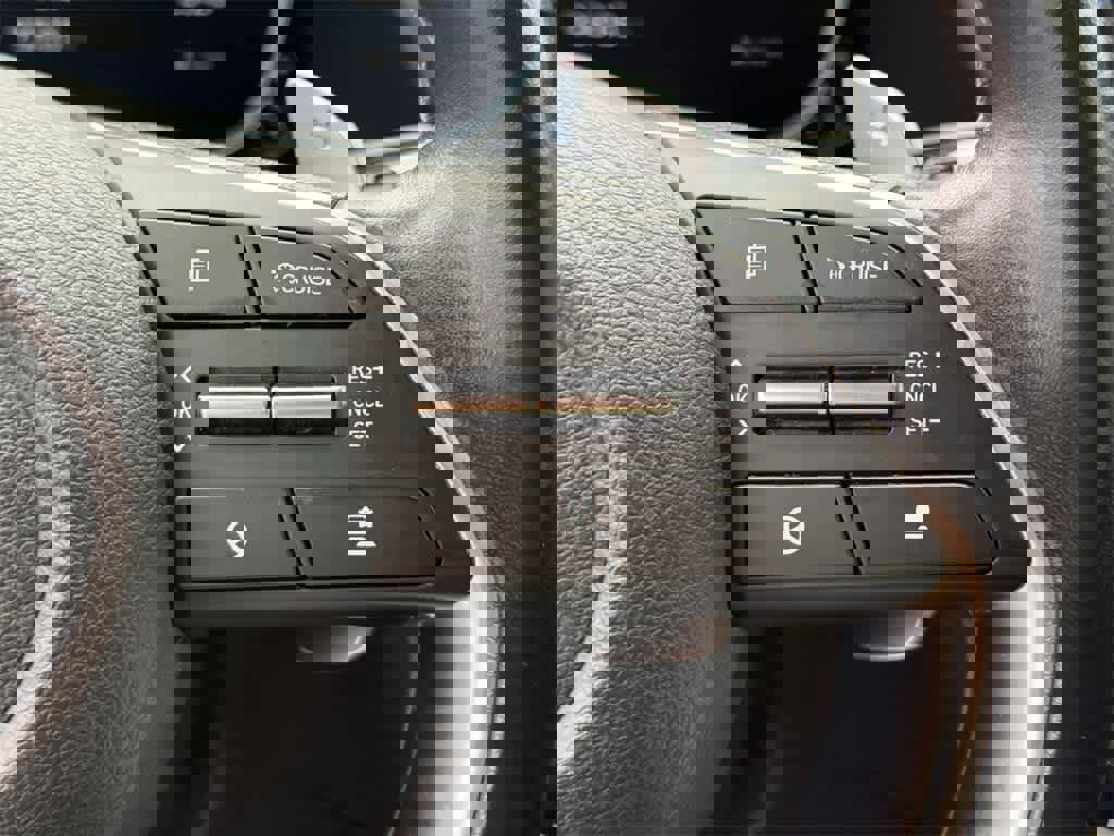 Used 2023 Hyundai Sonata Limited w/ Preferred Accessory Package image 23