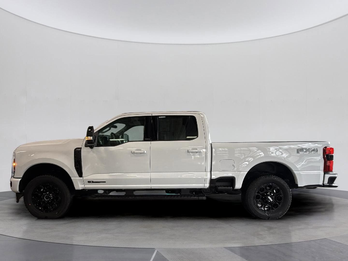 Certified 2025 Ford F250 Lariat w/ Lariat Ultimate Package image 2