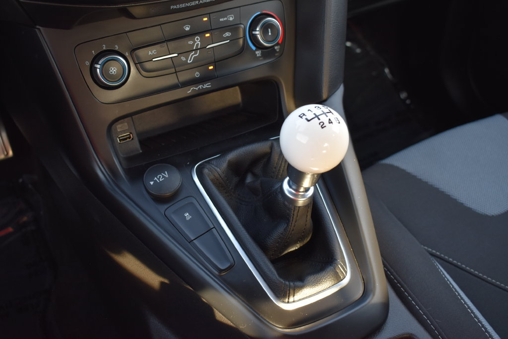 Certified 2018 Ford Focus ST FWD image 21
