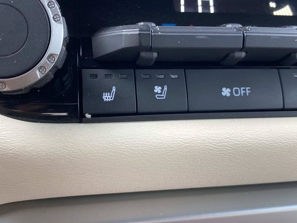 Used 2023 Toyota Tundra 1794 Edition AWD/4WD image 28