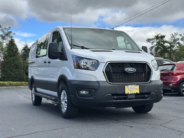 Certified 2025 Ford Transit 250 Low Roof w/ Exterior Upgrade Package RWD image 40